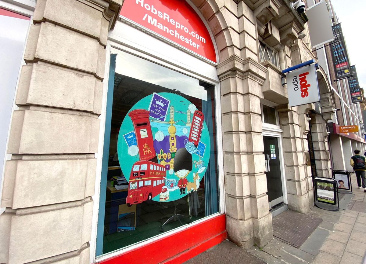 Platinum_Jubilee_Window